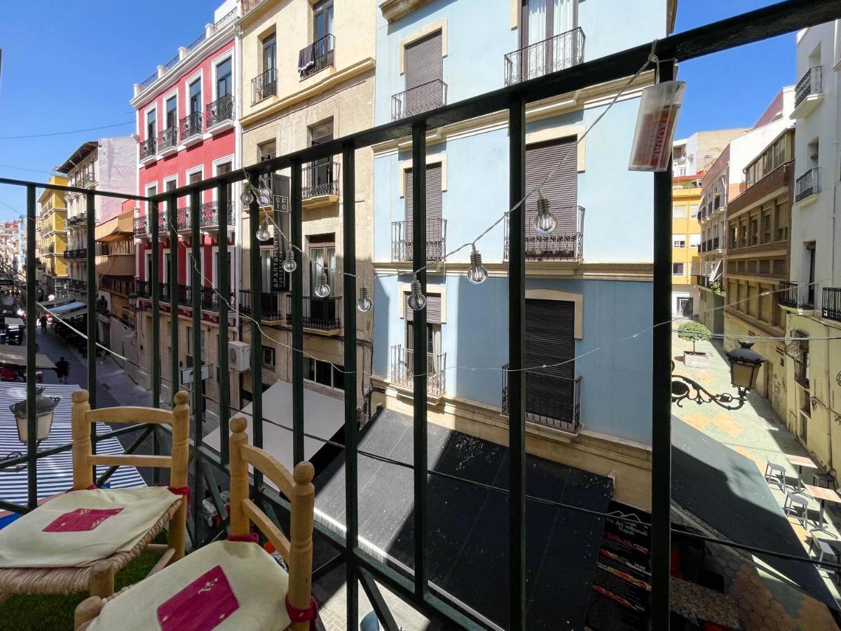 Apartamento Con Mucho Encanto En Pleno Centro Alicante Zewnętrze zdjęcie