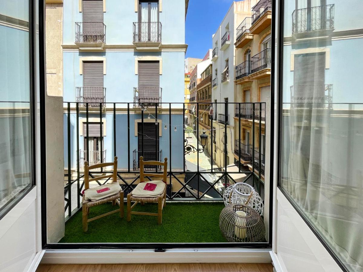 Apartamento Con Mucho Encanto En Pleno Centro Alicante Zewnętrze zdjęcie